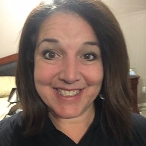 Meet your Posher, Laurie